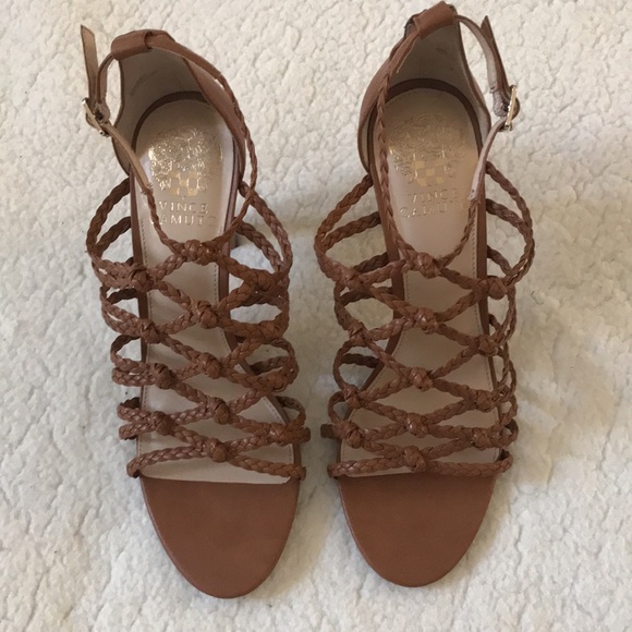 NWOB | Vince Camuto | Tan Strappy Open Toe High Heel Size 8 - Picture 2 of 16